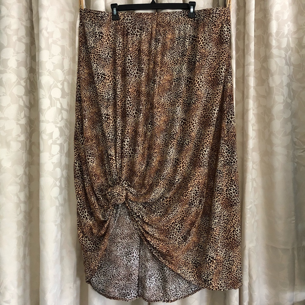 🐆🖤💃🏻TORRID LEOPARD PRINT MAXI SKIRT💃🏻🖤🐆